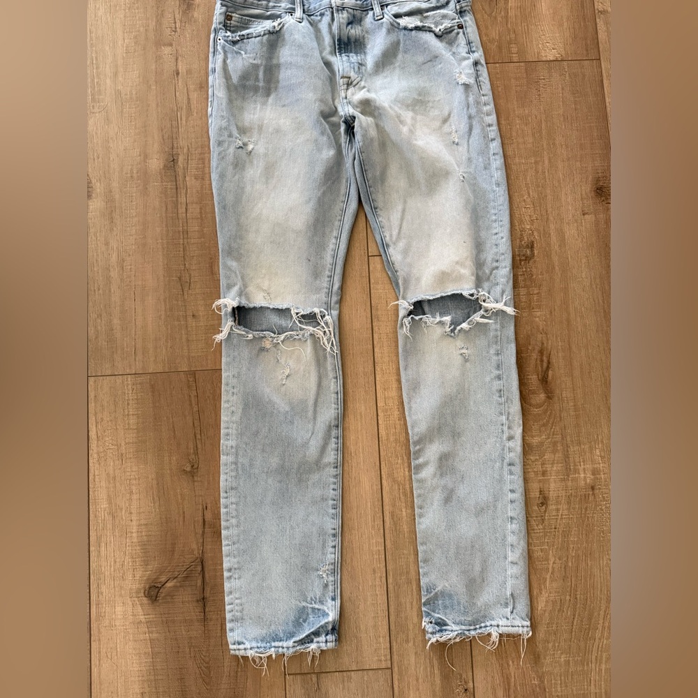 American Eagle Outfitters Light Blue Distressed/Ripped Jeans